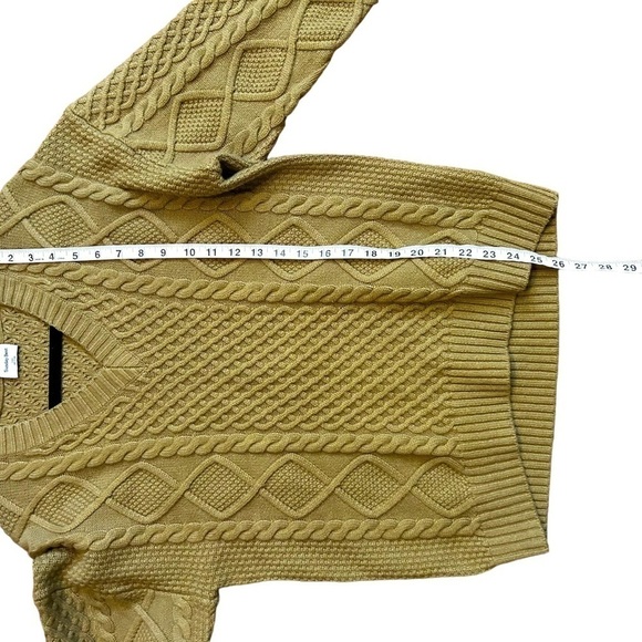 Aritzia Sunday Best Peggy V-Neck Sweater- Merino Wool V-Neck Cable Knit Sweater - Picture 13 of 13